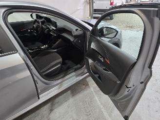 Peugeot 208 EV Active 50 kWh picture 18