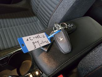 Peugeot 208 EV Active 50 kWh picture 37