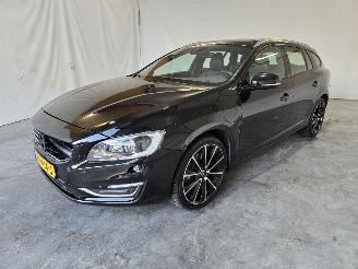 Volvo V-60 2.4 D5 Twin Engine R-Design picture 3