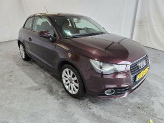 krockskadad bil auto Audi A1 1.2 TFSI S edition 2011/9