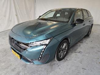Peugeot 308 SW 1.2 PureTech Active Pack Business picture 3