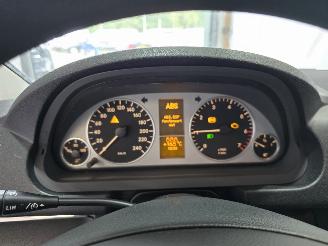 Mercedes B-klasse b150 picture 27