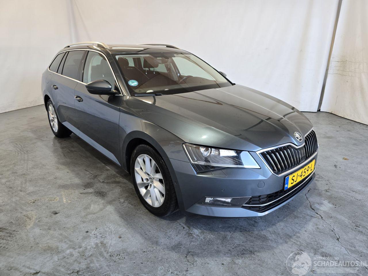 Skoda Superb 2.0 TDI Style Bns