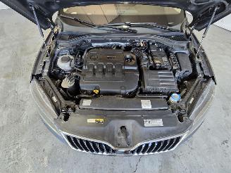 Skoda Superb 2.0 TDI Style Bns picture 12