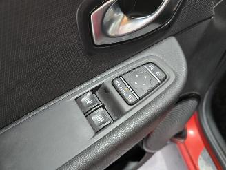 Renault Clio 0.9 TCe Limited picture 24
