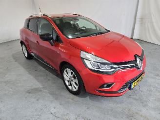 skadebil auto Renault Clio 0.9 TCe Limited 2017/6
