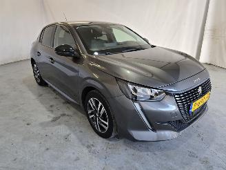 skadebil auto Peugeot 208 1.2 PureTech Allure Pack 2022/3