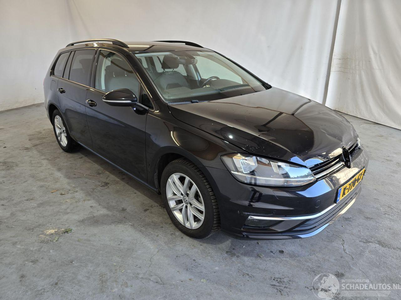 Volkswagen Golf 1.6 TDI Highline DSG