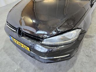 Volkswagen Golf 1.6 TDI Highline DSG picture 9