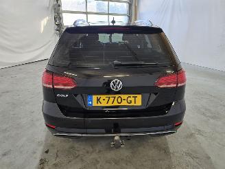 Volkswagen Golf 1.6 TDI Highline DSG picture 6