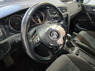 Volkswagen Golf 1.6 TDI Highline DSG picture 12