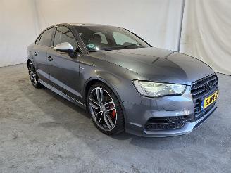 Coche accidentado Audi A3 LIMOUSINE 2014/10