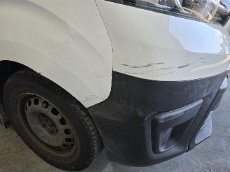 Toyota Proace Compact 1.6 D-4D Cool Comfort picture 11
