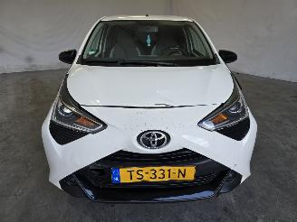 Toyota Aygo 1.0 VVT-i x-play picture 2