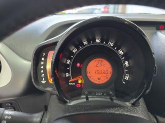 Toyota Aygo 1.0 VVT-i x-play picture 32