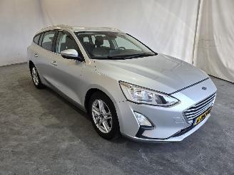 skadebil auto Ford Focus 1.0 EcoBoost Titanium Business 2019/4