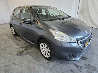 skadebil auto Peugeot 208 1.0 VTi Access 2014/5