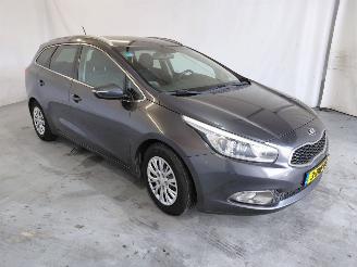 krockskadad bil auto Kia Cee d Sportswagon 1.6 GDI BusinessLine 2015/2