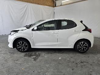 Toyota Yaris 1.5 Hybrid Dynamic picture 4
