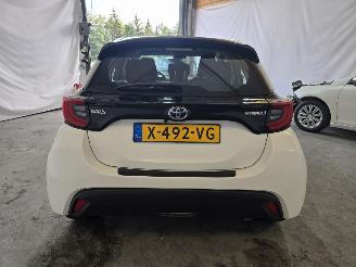 Toyota Yaris 1.5 Hybrid Dynamic picture 6