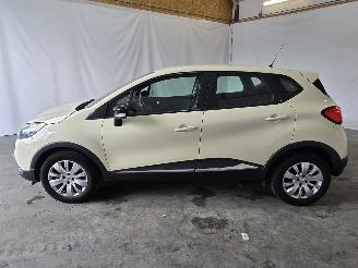 Renault Captur 0.9 TCe Expression picture 4