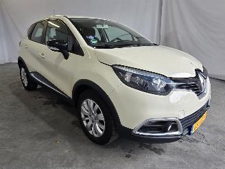 Damaged car Renault Captur 0.9 TCe Expression 2015/8