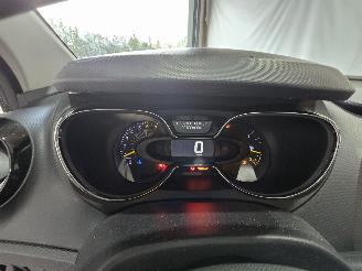Renault Captur 0.9 TCe Expression picture 29
