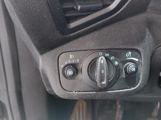 Ford C-Max 1.0 Titanium picture 23