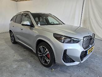 Voiture accidenté BMW iX1 eDrive20 67 kWh 2026/1