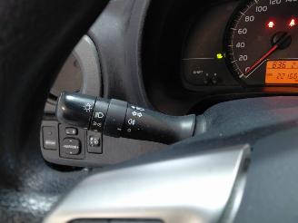Toyota Yaris 1.3 VVT-i Now picture 22