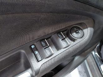 Ford C-Max 1.0 Titanium picture 21