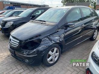 Vrakbiler auto Mercedes B-klasse B (W245), Hatchback, 2005 / 2011 1.5 B-150 16V 2007/3