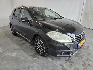 Damaged car Suzuki SX4 1.6 High Executive 2015/9