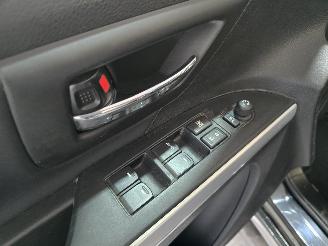 Suzuki SX4 1.6 High Executive picture 17