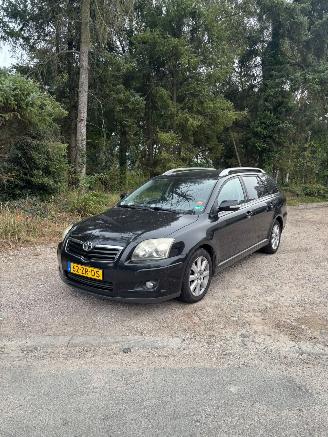 Coche accidentado Toyota Avensis 1.8 VVTi Luna 2008/5