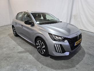 damaged passenger cars Peugeot 208 1.2 PureTech 75 Style 2025/2