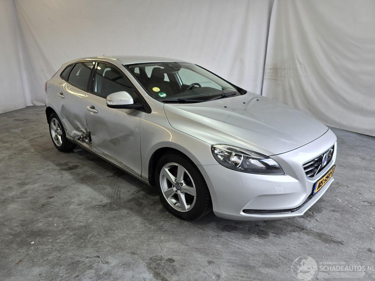 Volvo V-40 2.0 D2 Nordic+