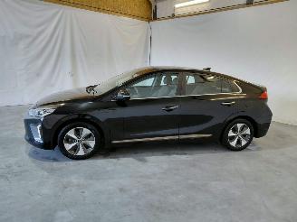 Hyundai Ioniq Premium EV picture 37
