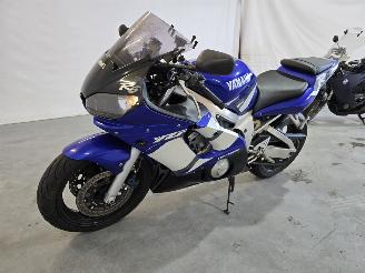 Yamaha YZF - R6  picture 3