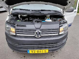 Volkswagen Transporter 2.0 TDI L2H1 Comfortline picture 9