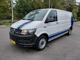 Volkswagen Transporter 2.0 TDI L2H1 Comfortline picture 3