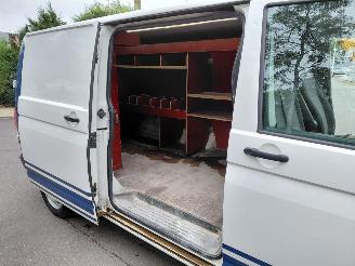 Volkswagen Transporter 2.0 TDI L2H1 Comfortline picture 13
