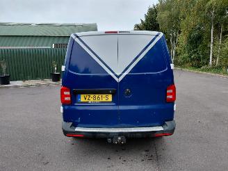 Volkswagen Transporter 2.0 TDI L2H1 Comfortline picture 6