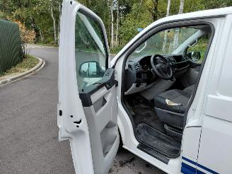 Volkswagen Transporter 2.0 TDI L2H1 Comfortline picture 16