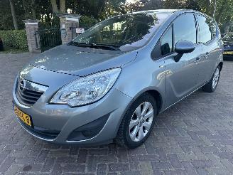Schadeauto Opel Meriva 1.4 Turbo Edition 2011/5