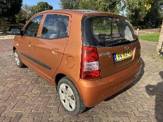 Kia Picanto 1.0 picture 8