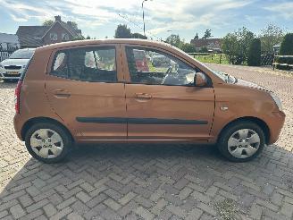 Kia Picanto 1.0 picture 5