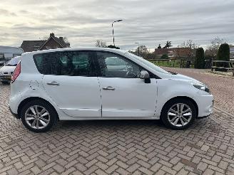 Renault Scenic 1.6 Parisiènne picture 5