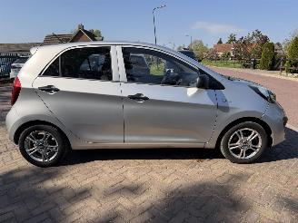 Kia Picanto 1.0 CVVT Comfort Pack picture 5