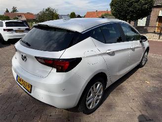 Opel Astra 1.0 Online Edition picture 6